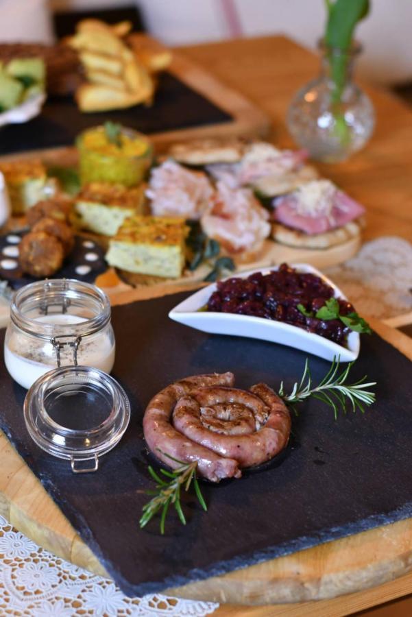 Meduno Agriturismo Ai Pradons מראה חיצוני תמונה