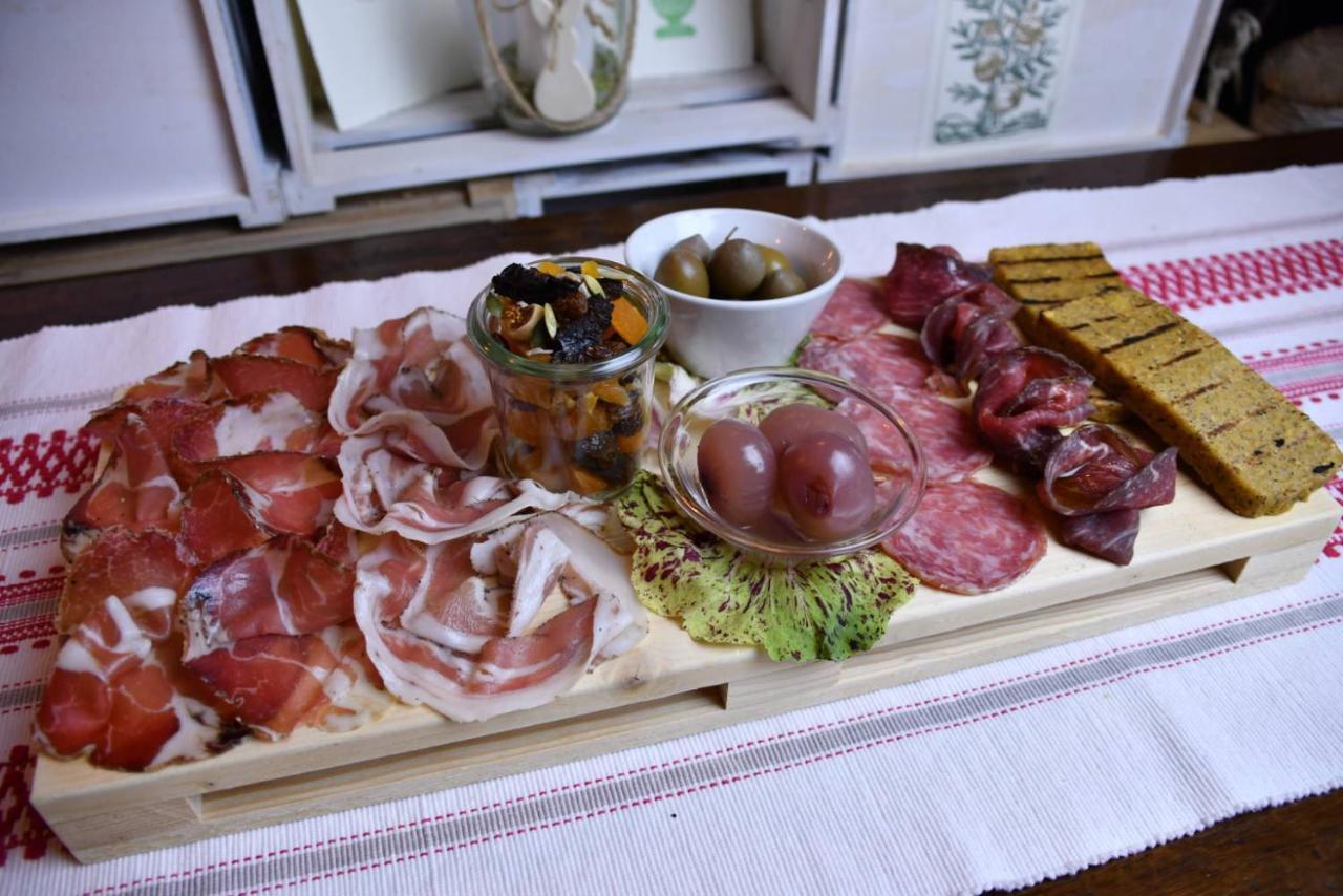 Meduno Agriturismo Ai Pradons מראה חיצוני תמונה